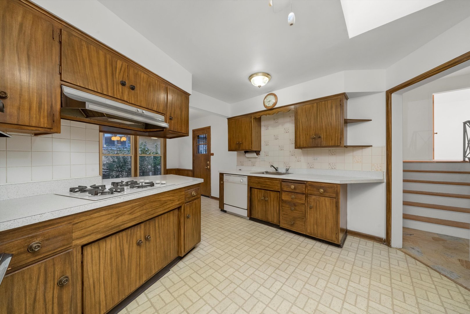 7051 N Keating Avenue