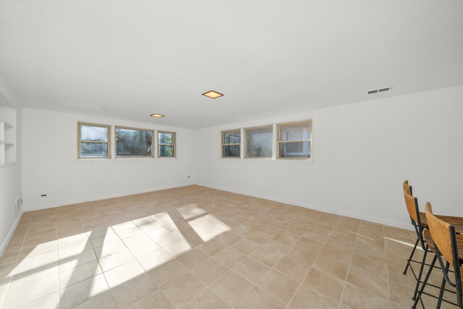 7051 N Keating Avenue