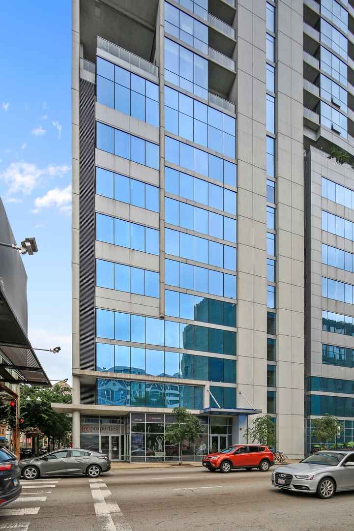 303 W Ohio Street Unit: 3604