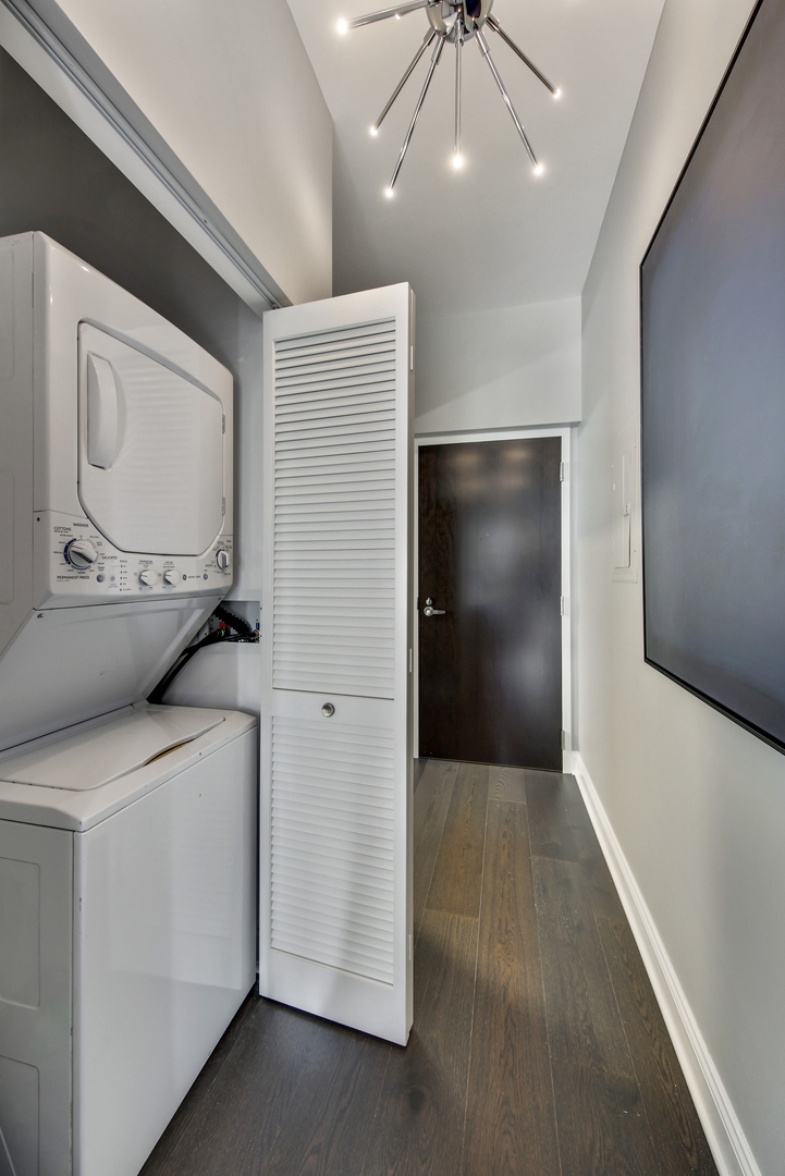 303 W Ohio Street Unit: 3604