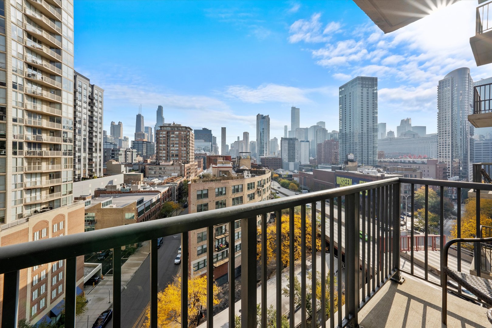 600 N Kingsbury Street Unit: 1105