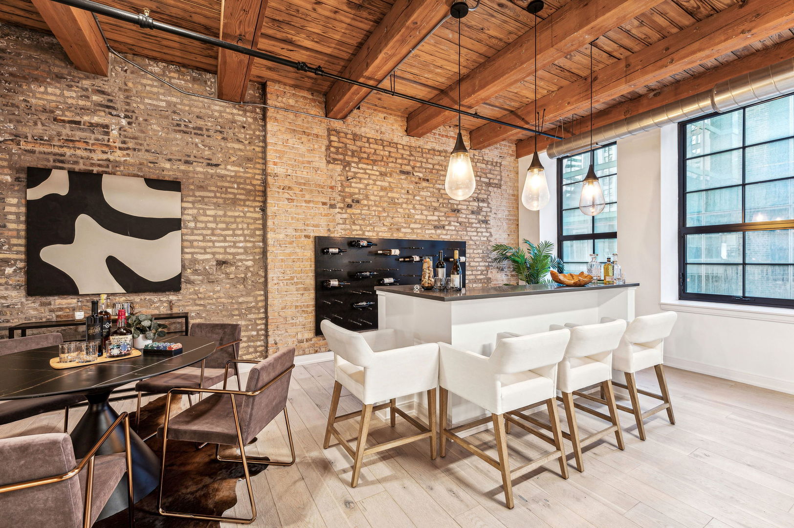 223 W LAKE Street Unit: PH-5S