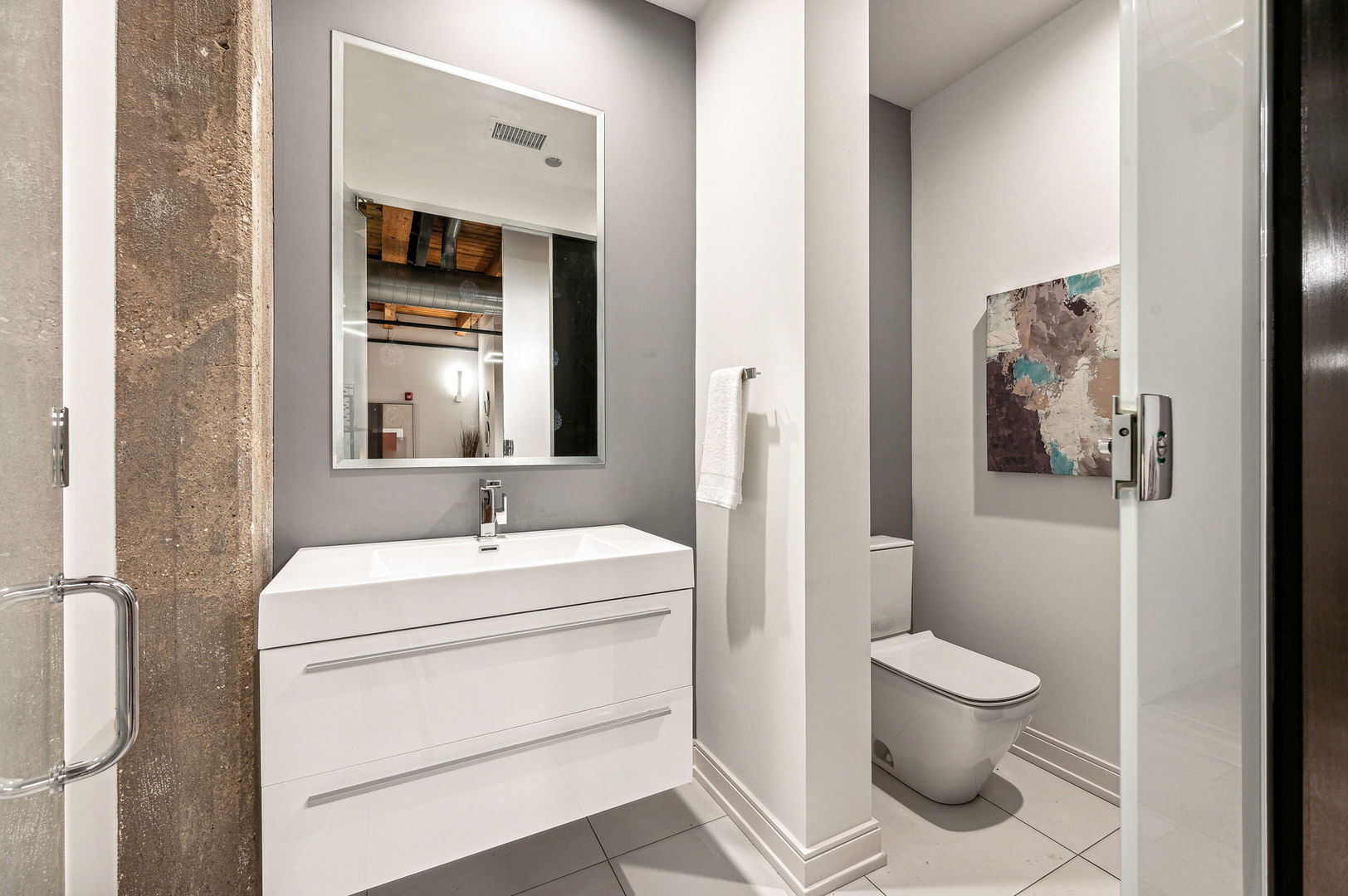 223 W LAKE Street Unit: PH-5S