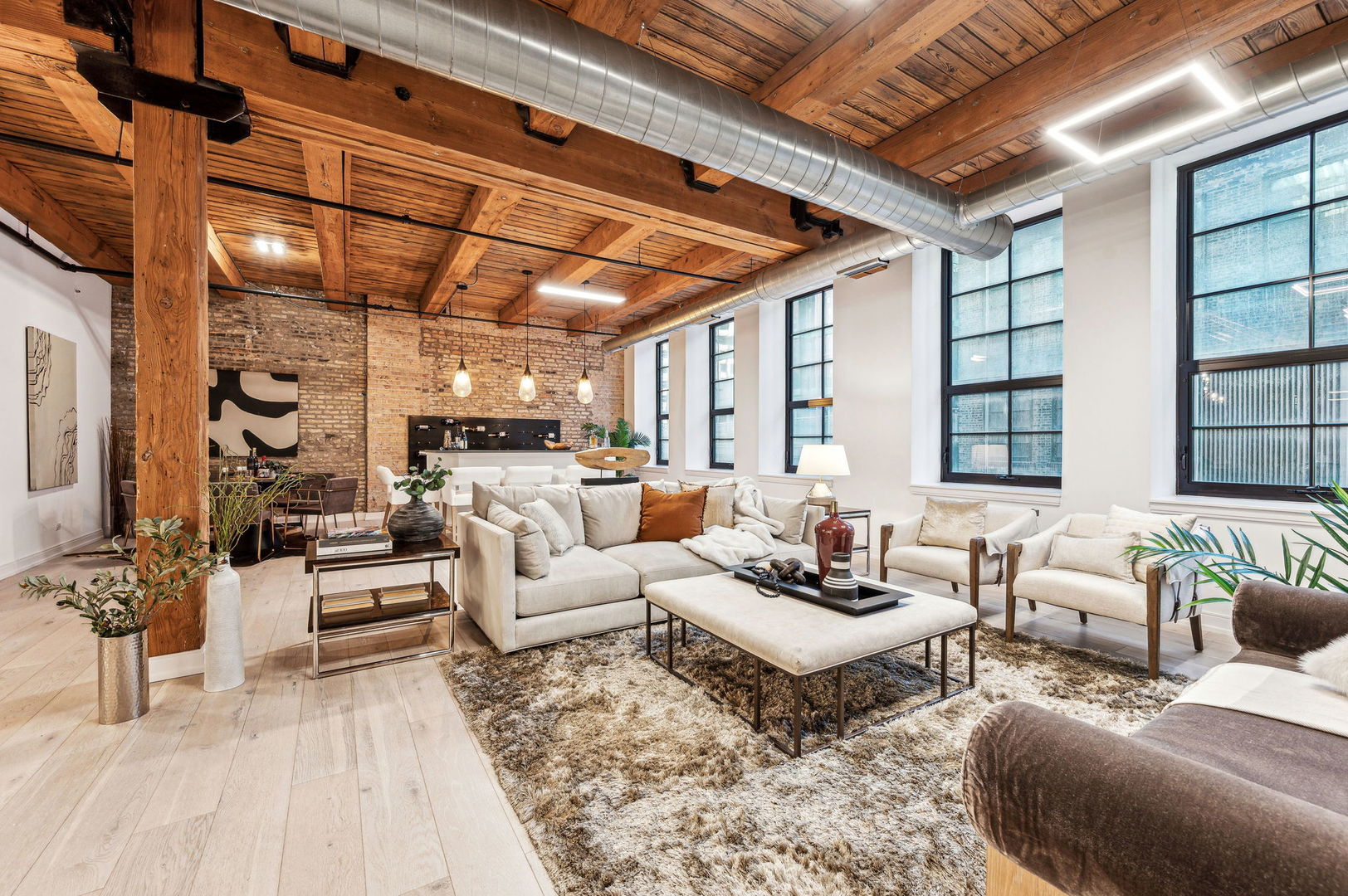 223 W LAKE Street Unit: PH-5S