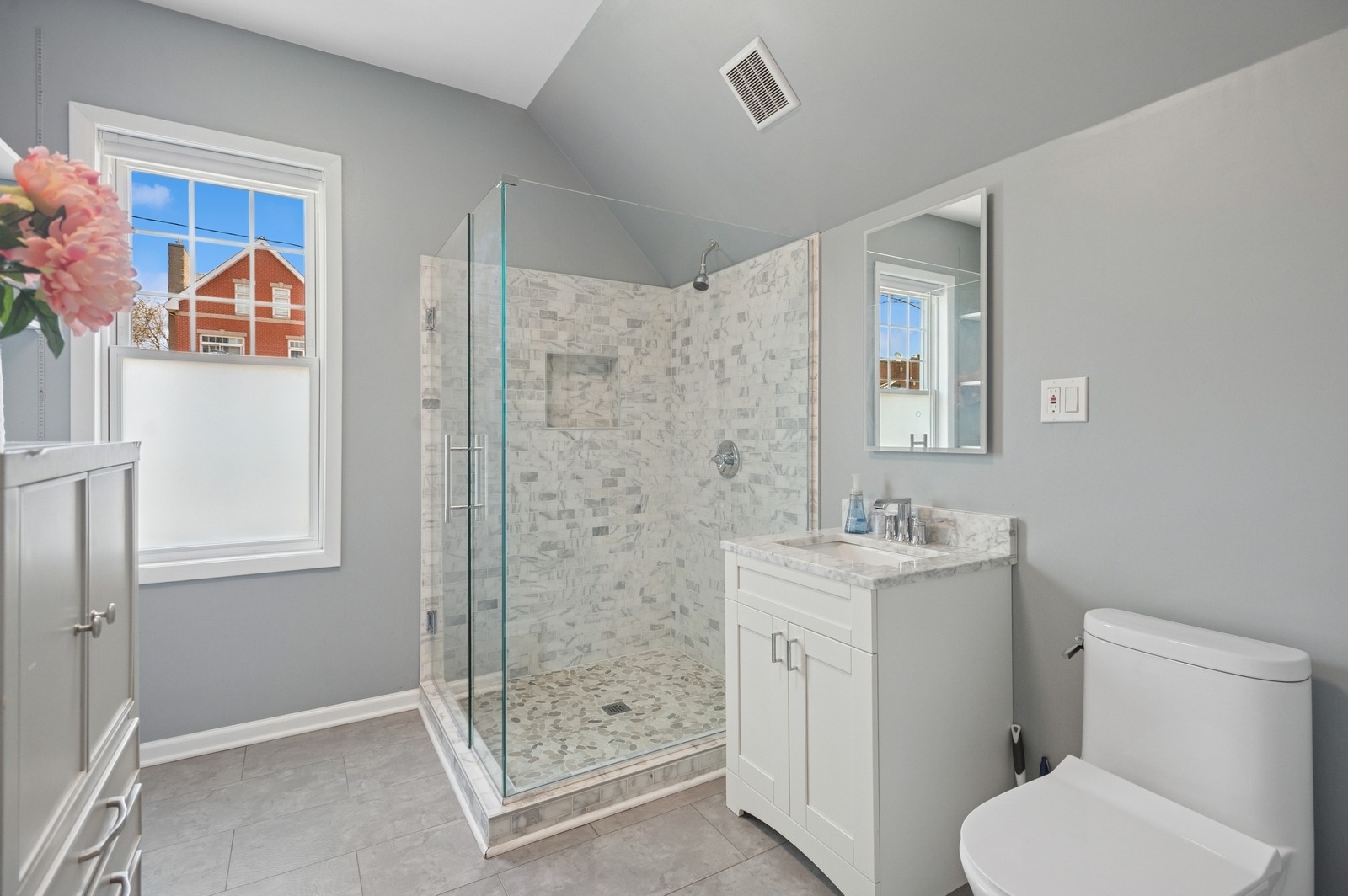 5124 N Ashland Avenue