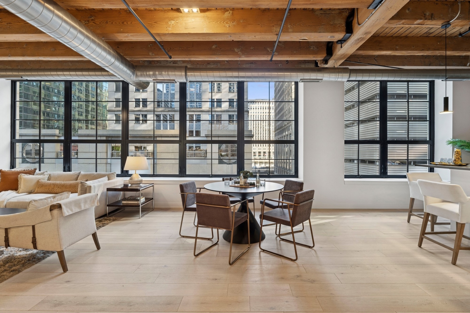 223 W LAKE Street Unit: 3N