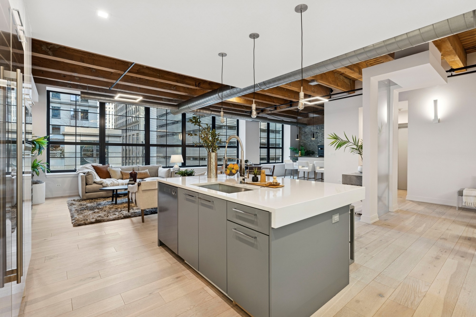 223 W LAKE Street Unit: 3N