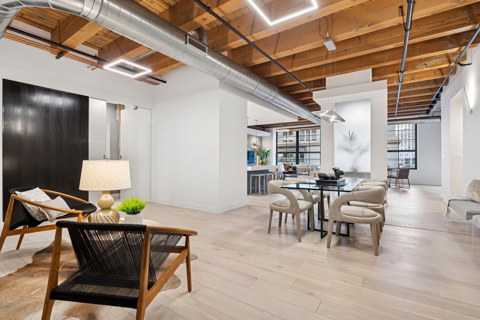 223 W LAKE Street Unit: 3N