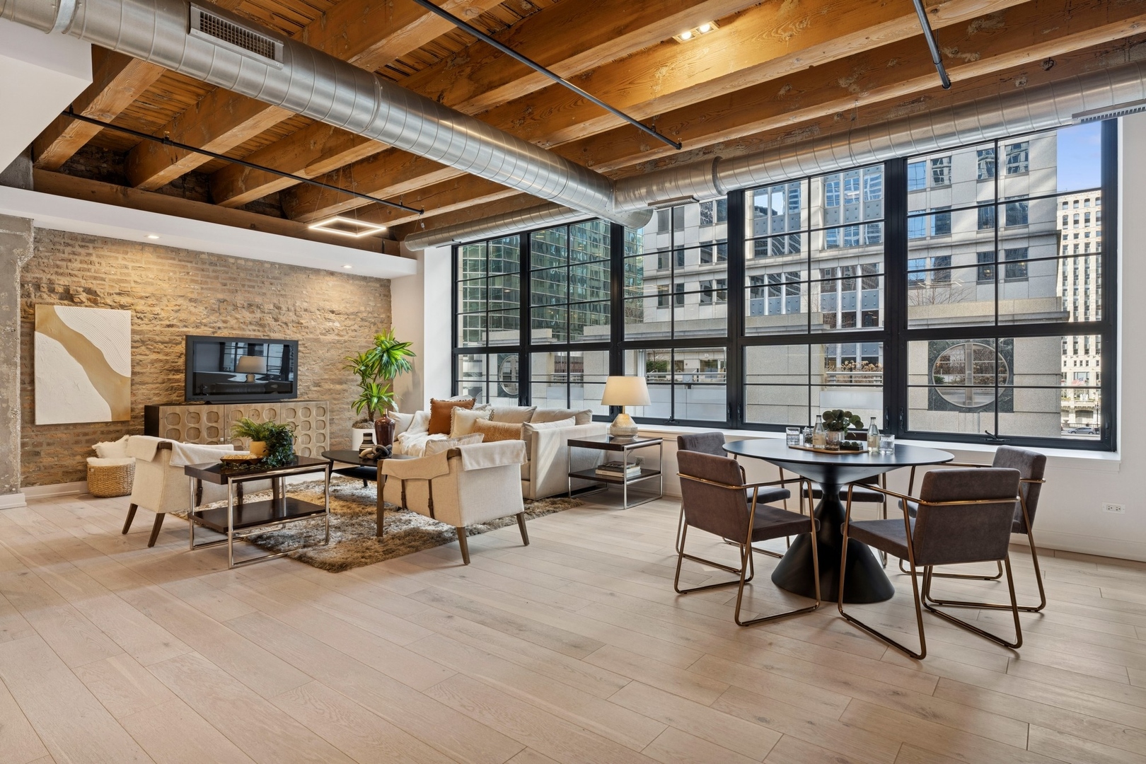 223 W LAKE Street Unit: 3N