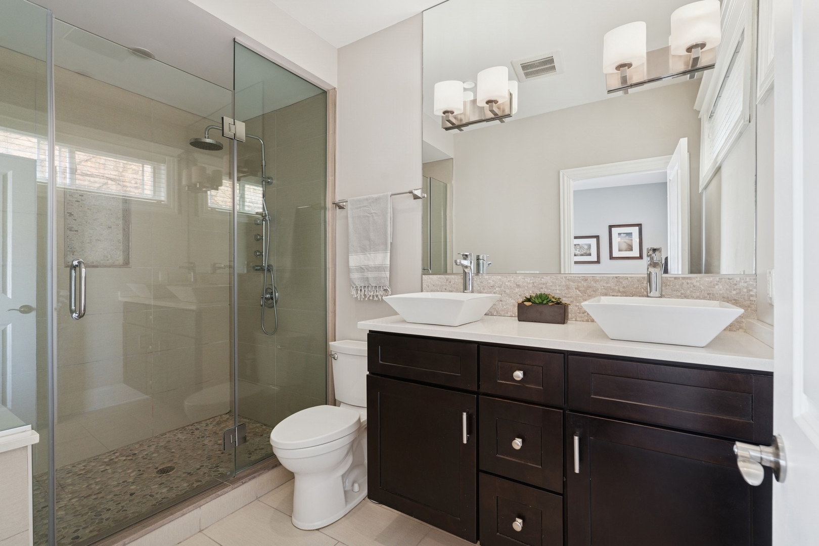 3818 N Christiana Avenue