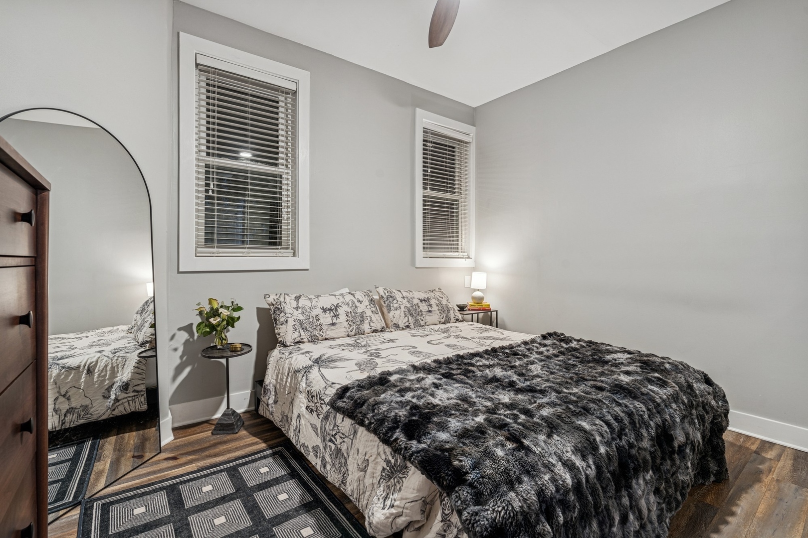 1414 W Division Street Unit: 2