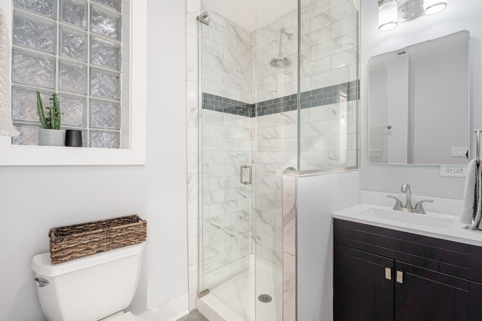 1414 W Division Street Unit: 2