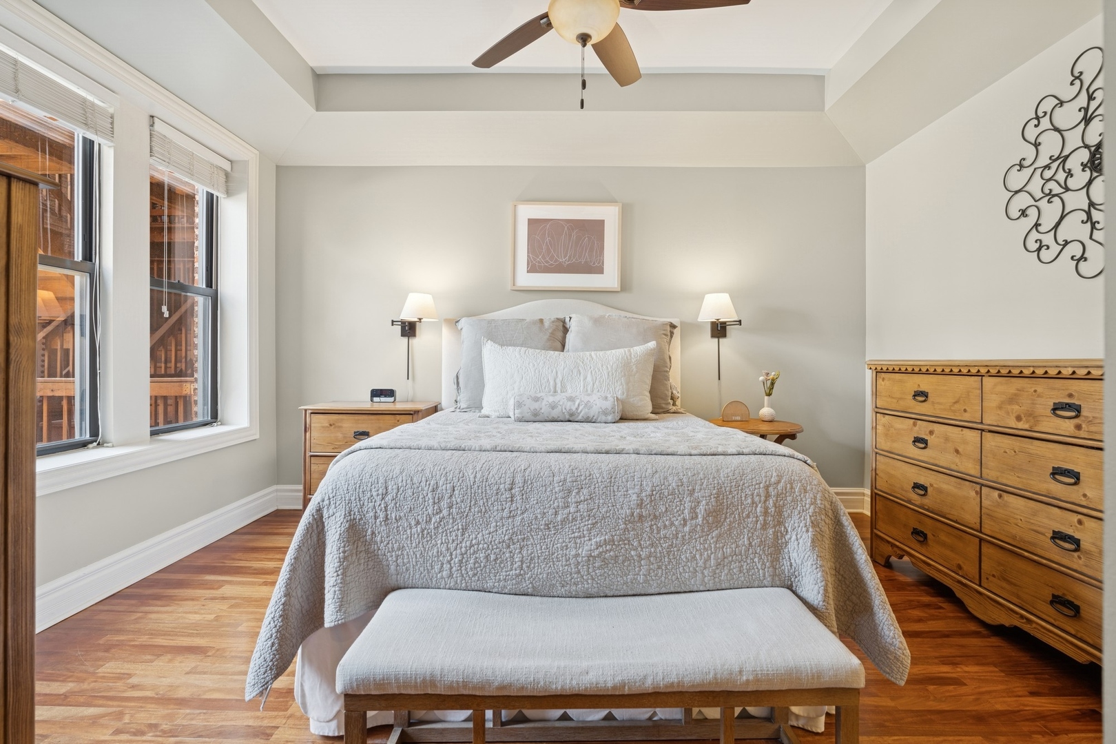 1306 W Granville Avenue Unit: 1