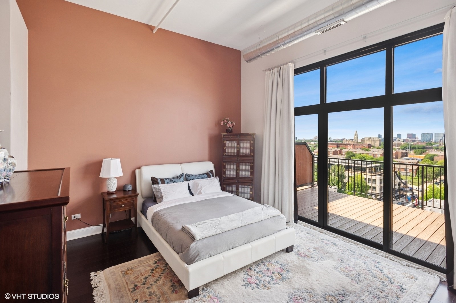 1524 S SANGAMON Street Unit: 802