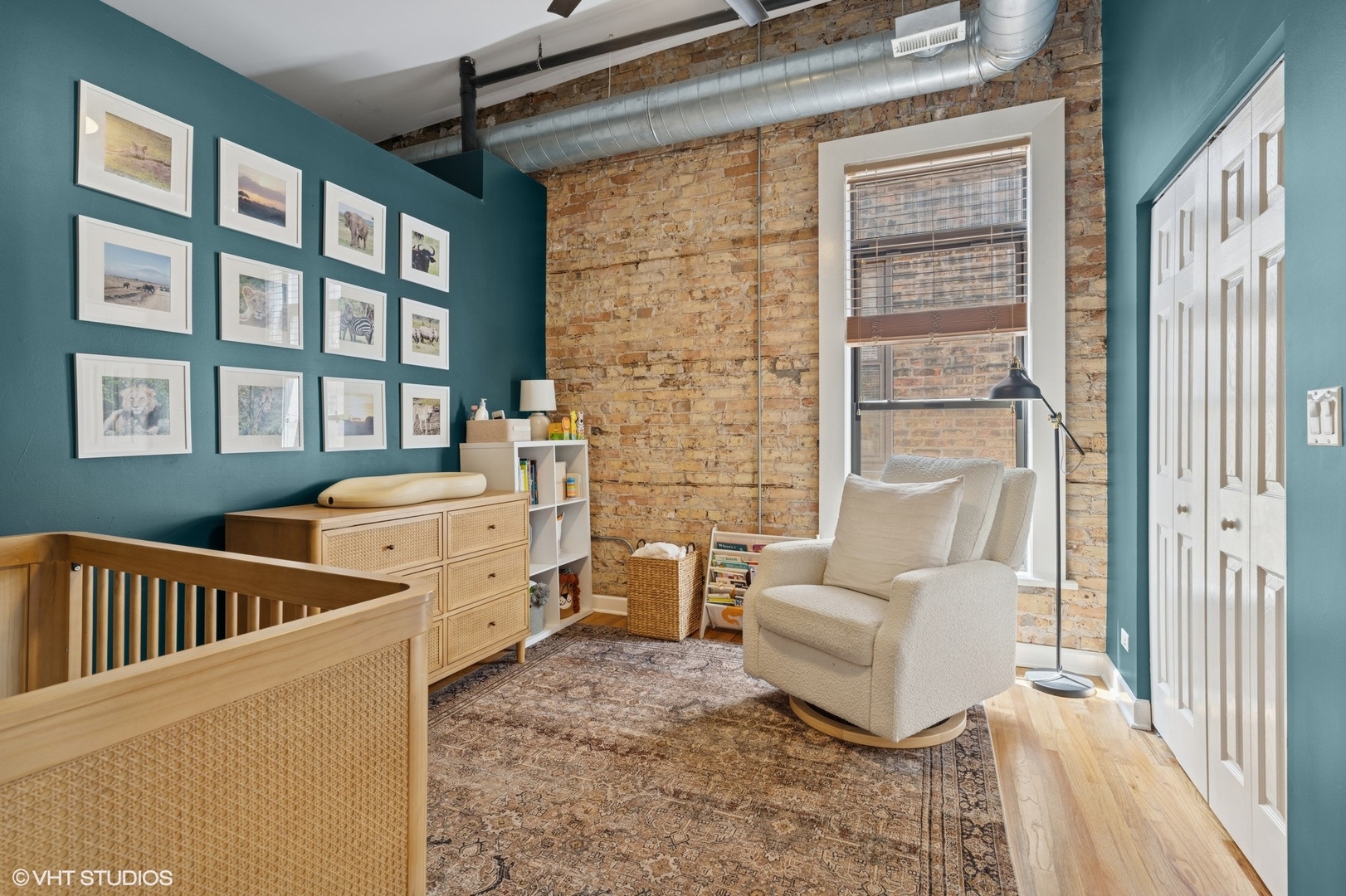 717 W Briar Place Unit: 3W