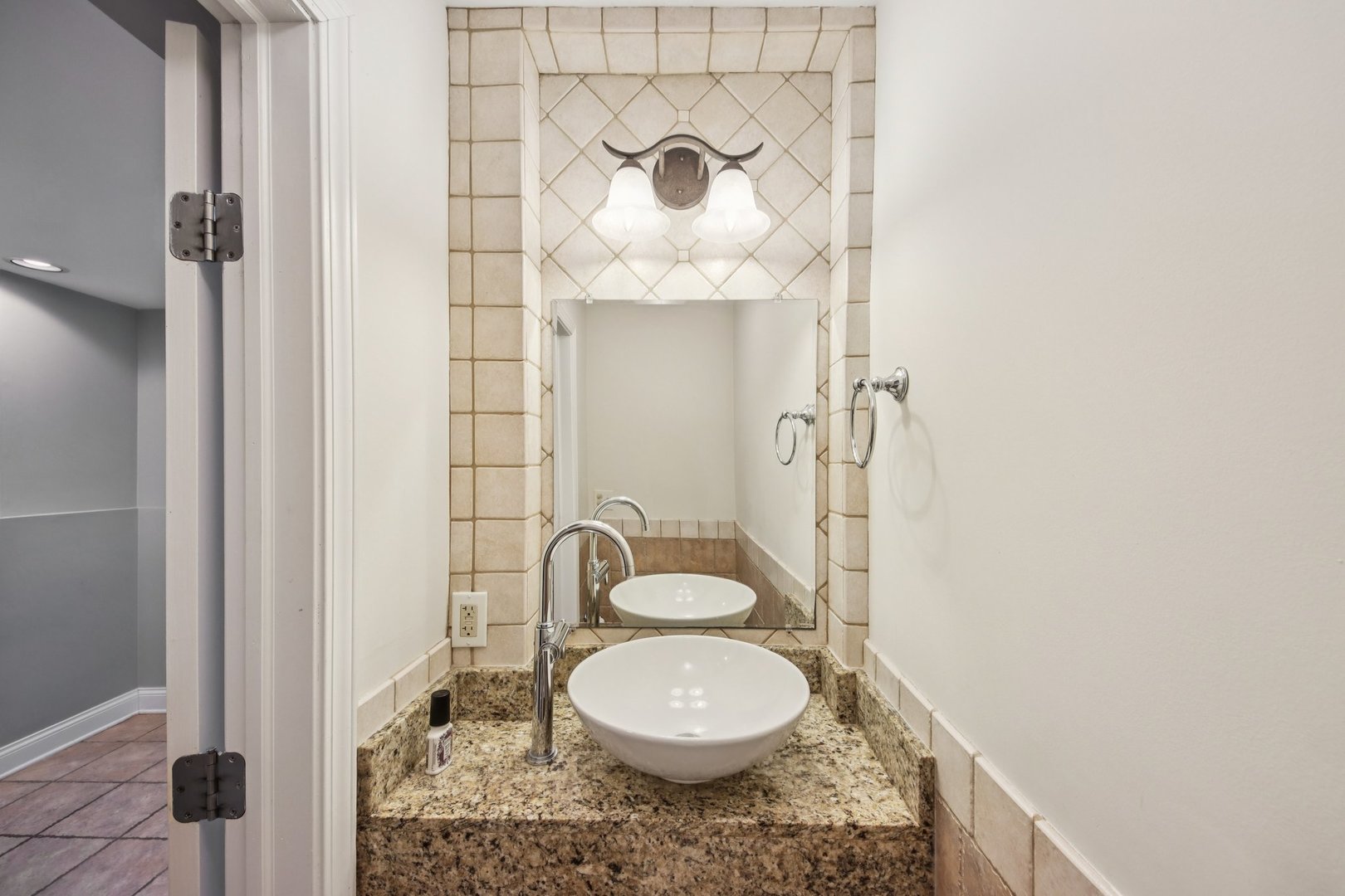 532 Wesley Avenue Unit: WEST