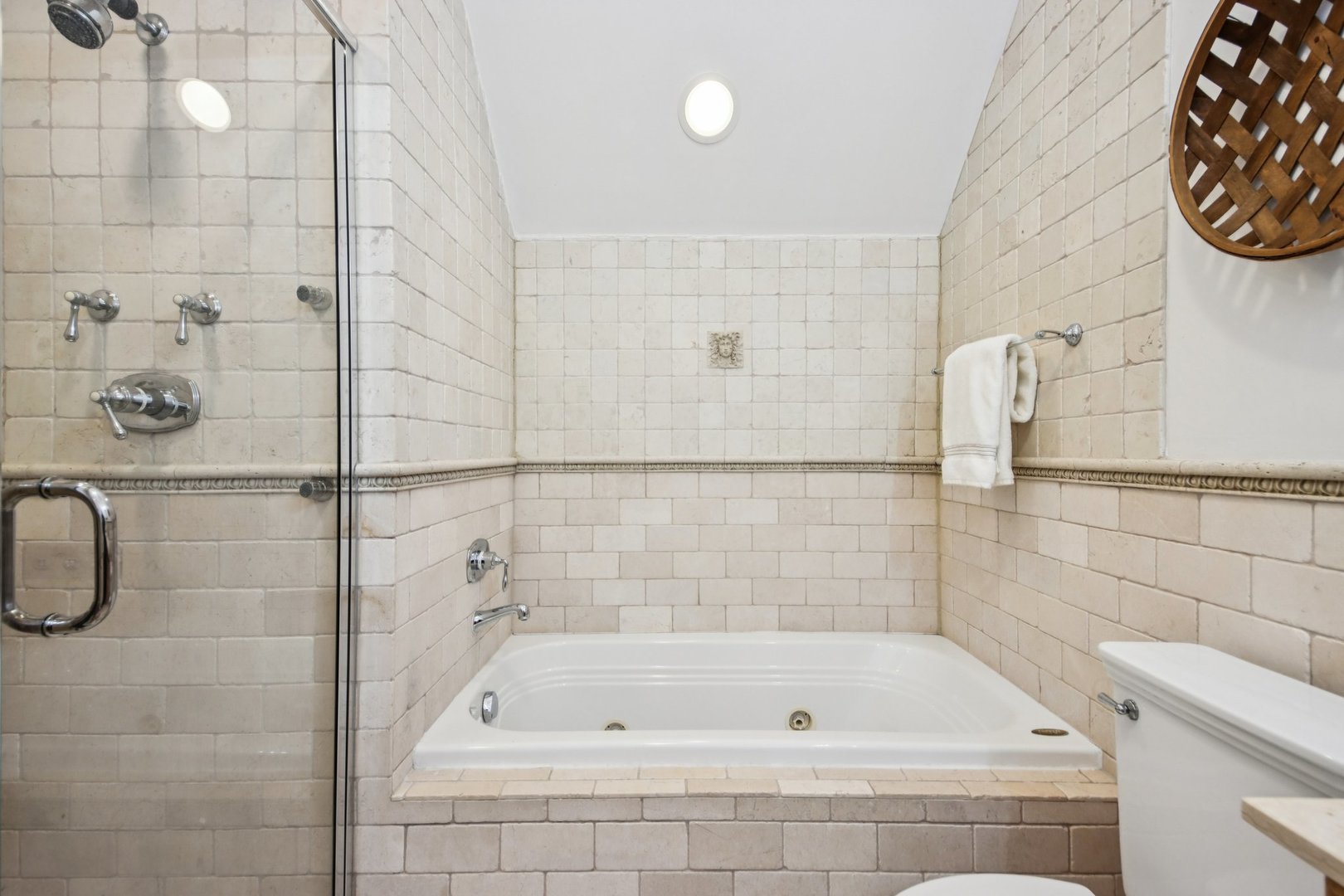 532 Wesley Avenue Unit: WEST