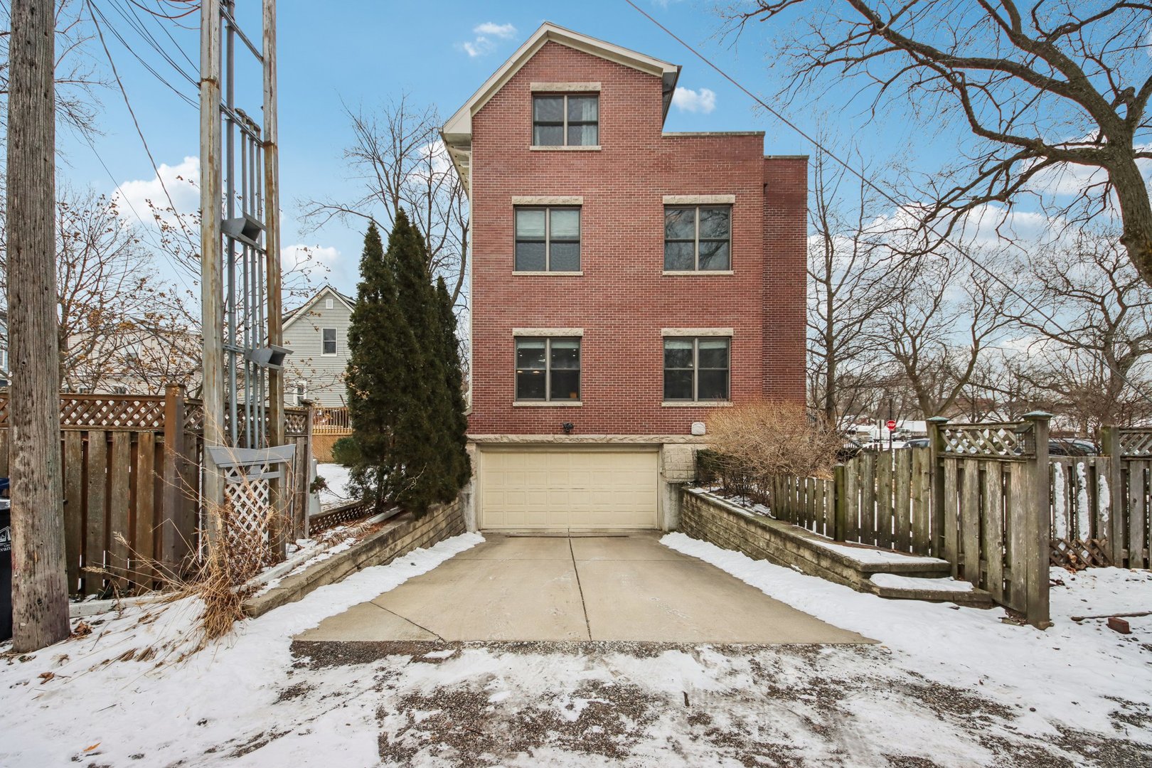 532 Wesley Avenue Unit: WEST