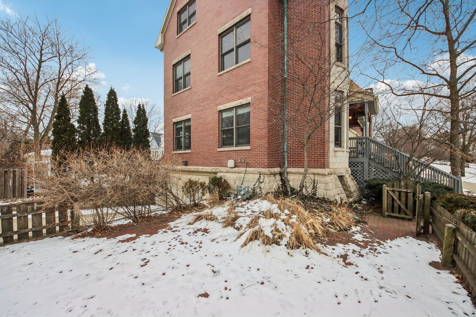 532 Wesley Avenue Unit: WEST