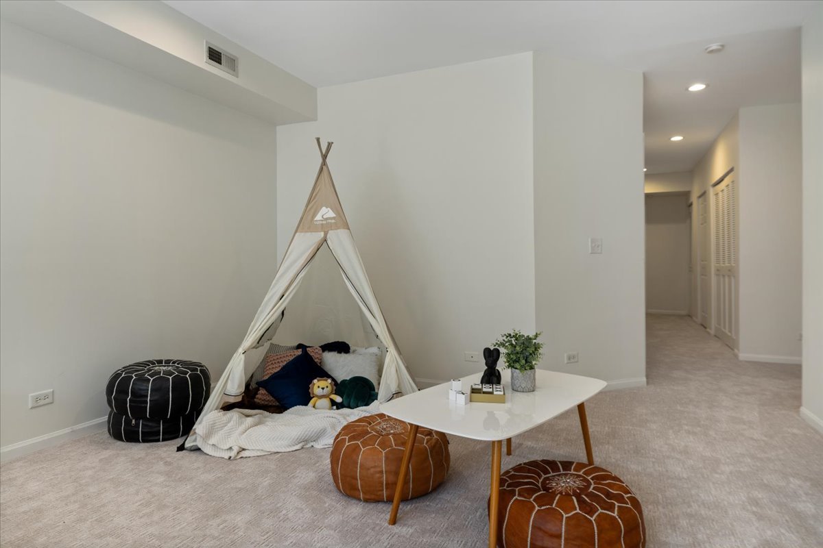 1642 W Julian Street Unit: 1