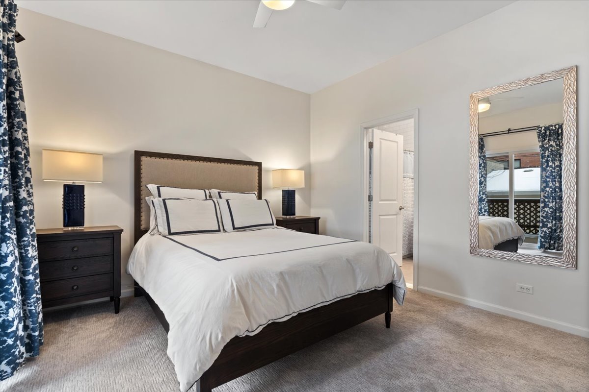 1310 W Fletcher Street Unit: 1E