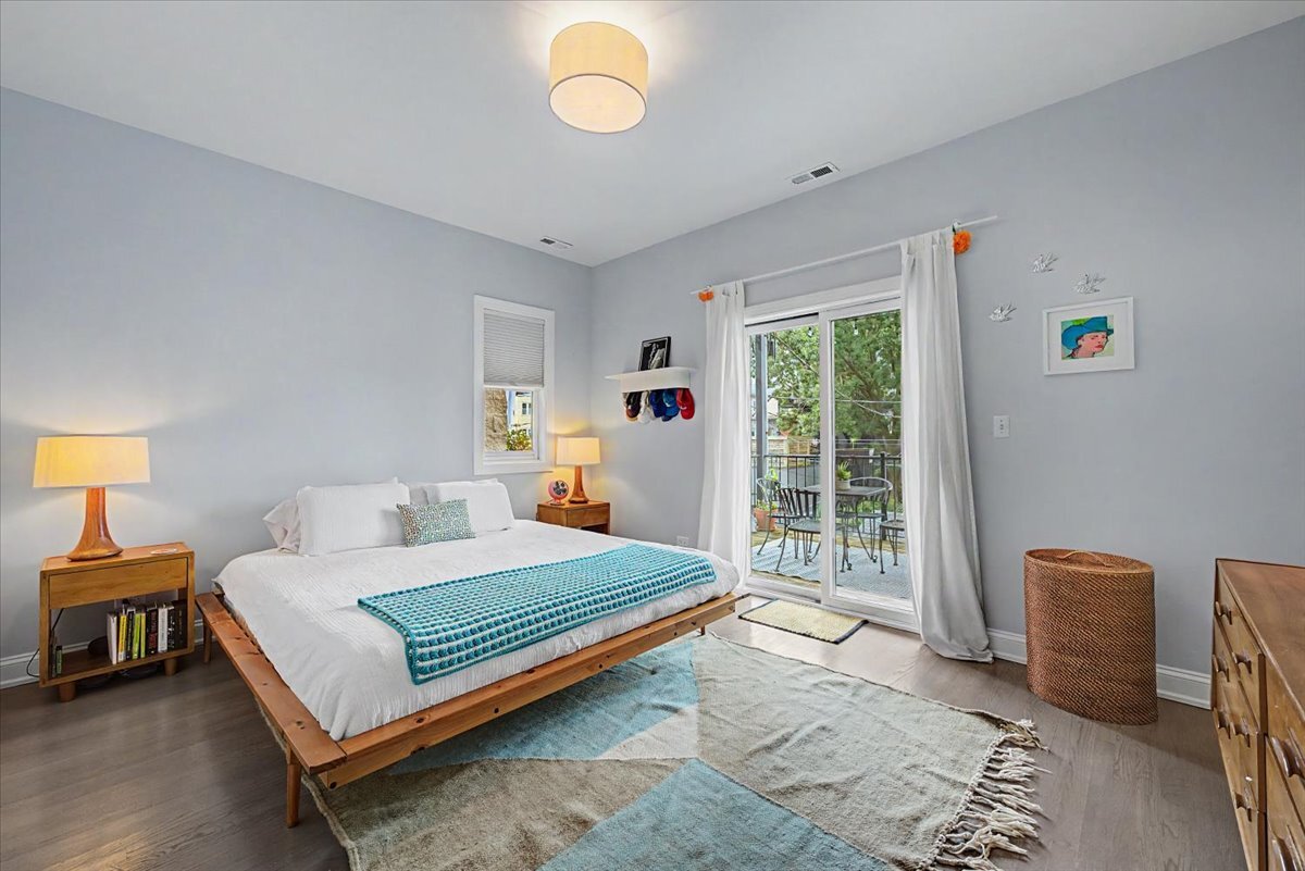 2739 W Thomas Street Unit: 2