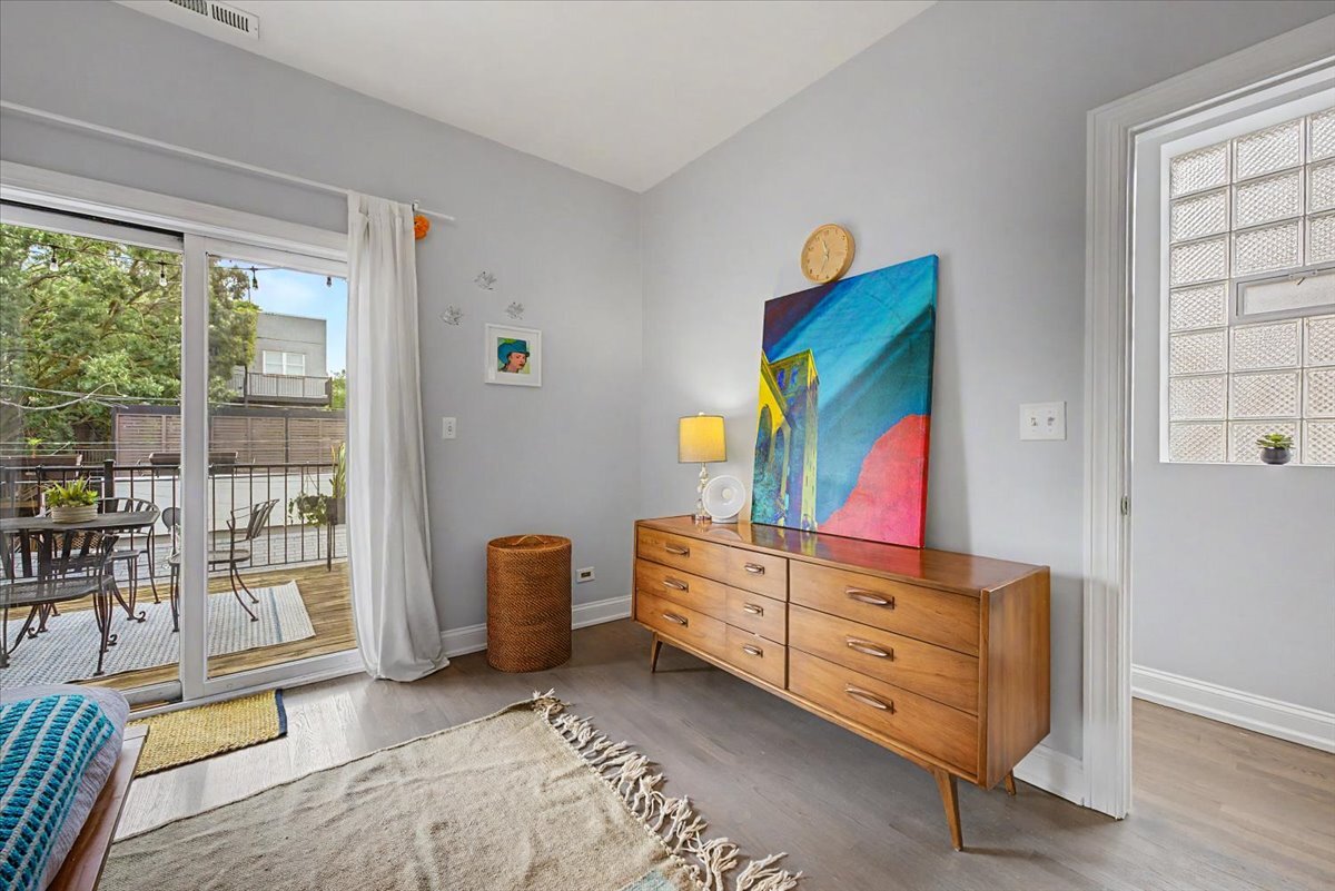 2739 W Thomas Street Unit: 2