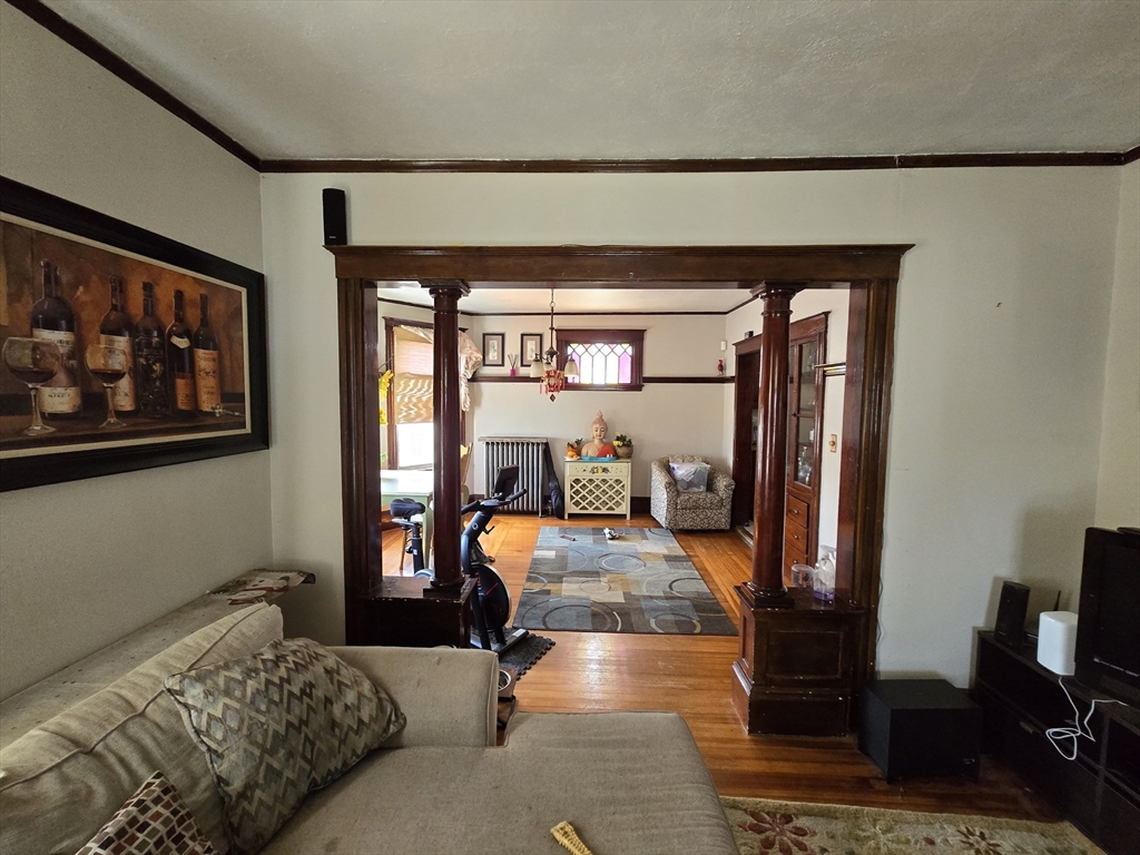 34 Lovers Leap Ave