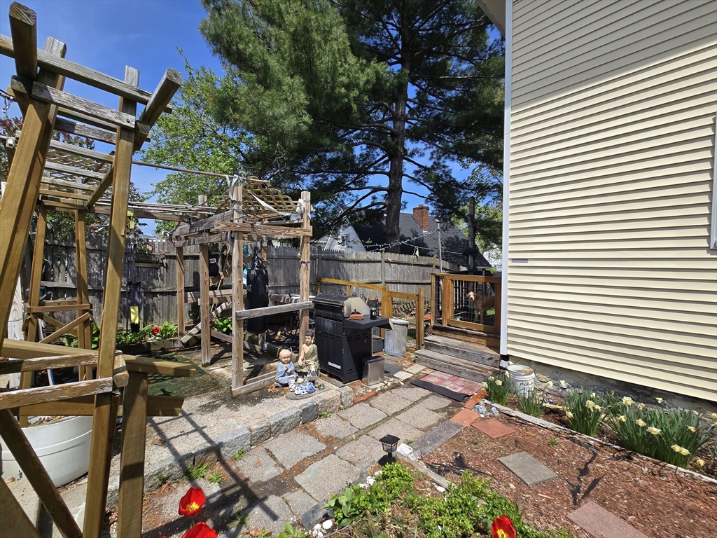 34 Lovers Leap Ave