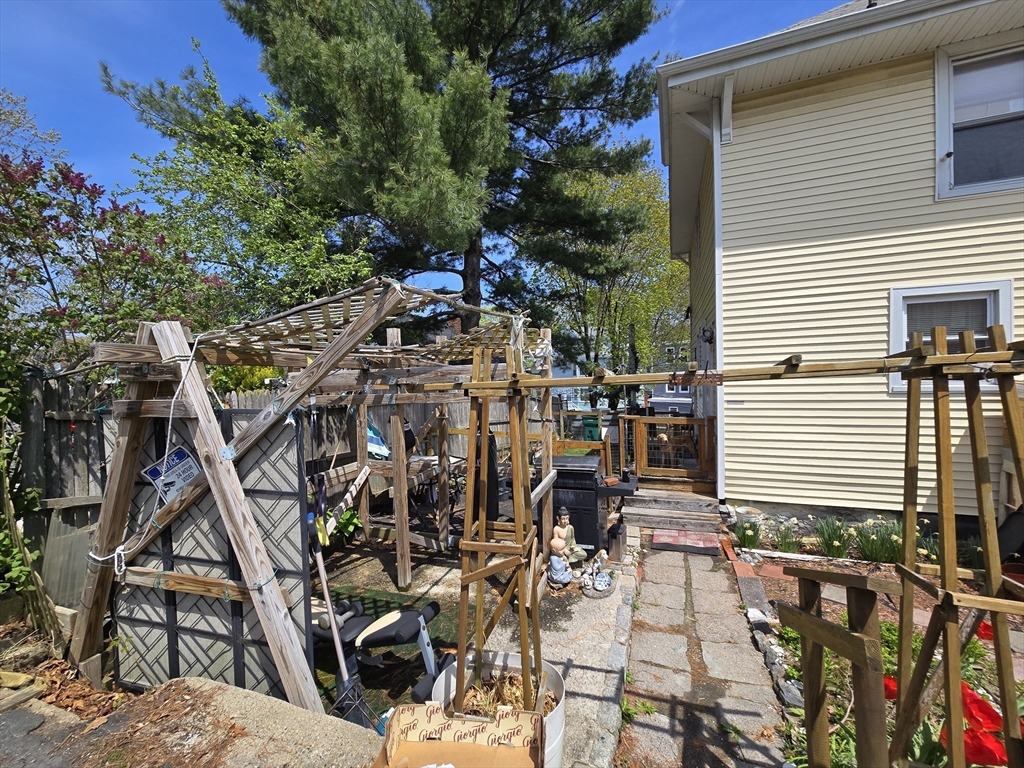 34 Lovers Leap Ave