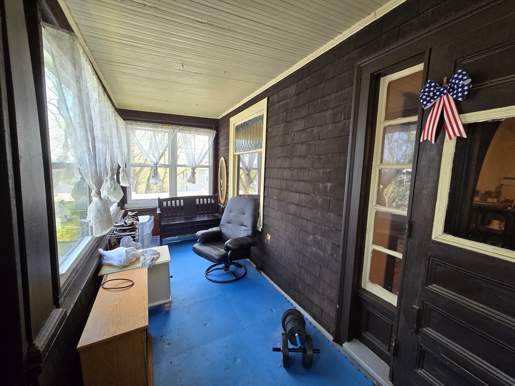 34 Lovers Leap Ave