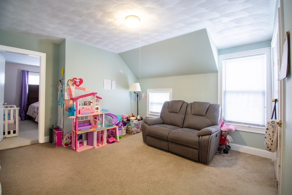 6 Sidney Ave