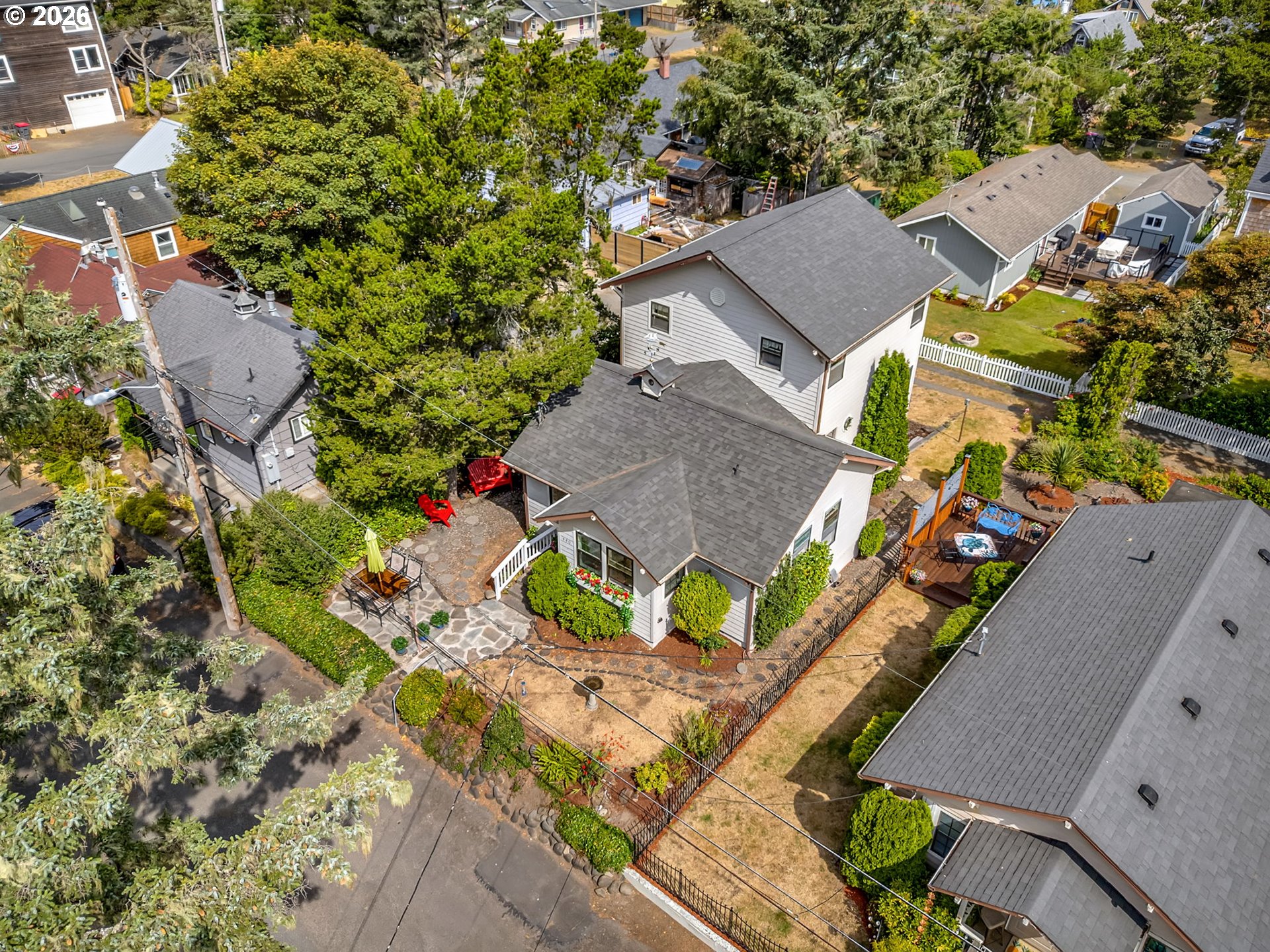 440 NW Franklin AVE