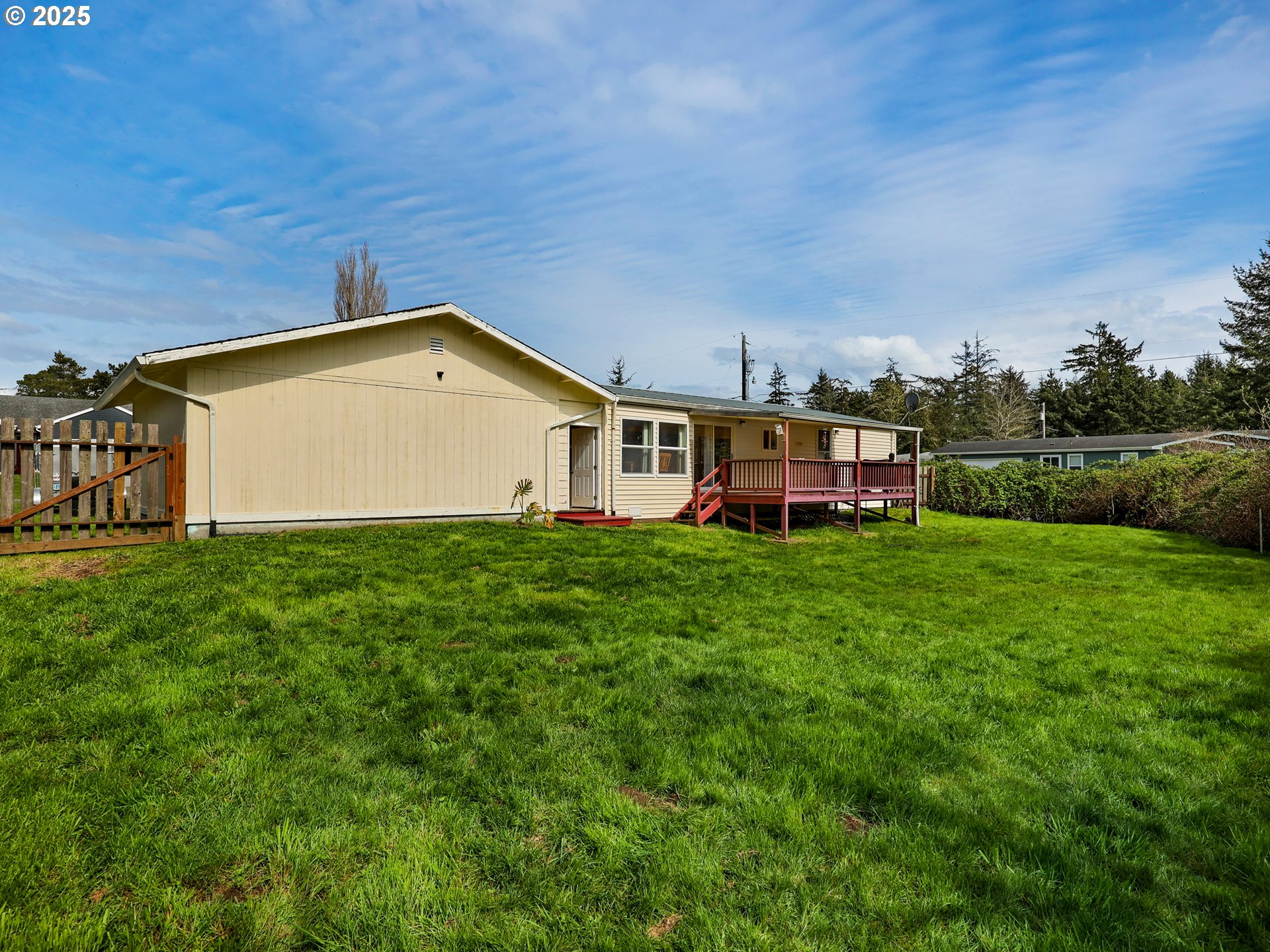 304 8TH AVE