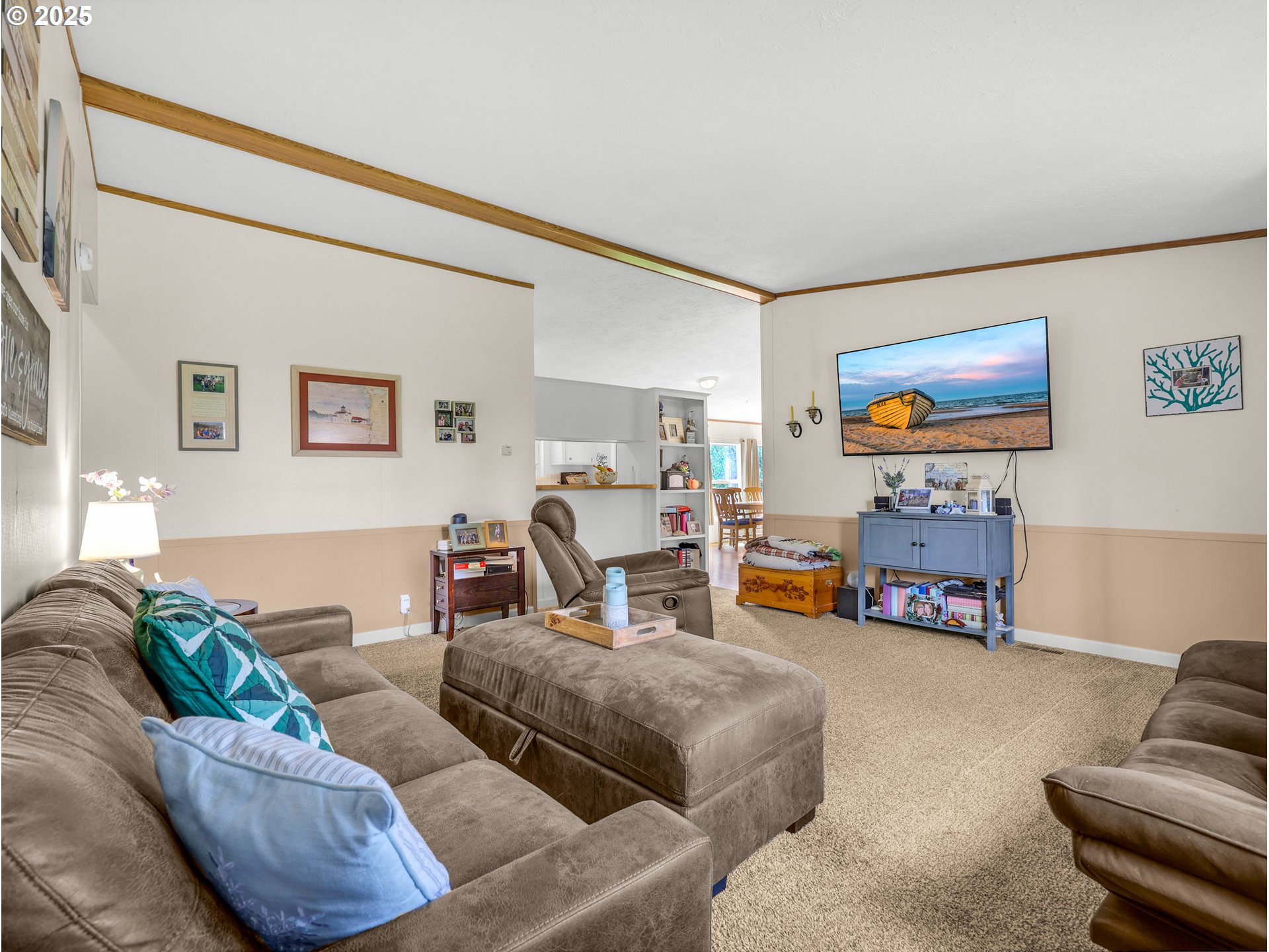 304 8TH AVE
