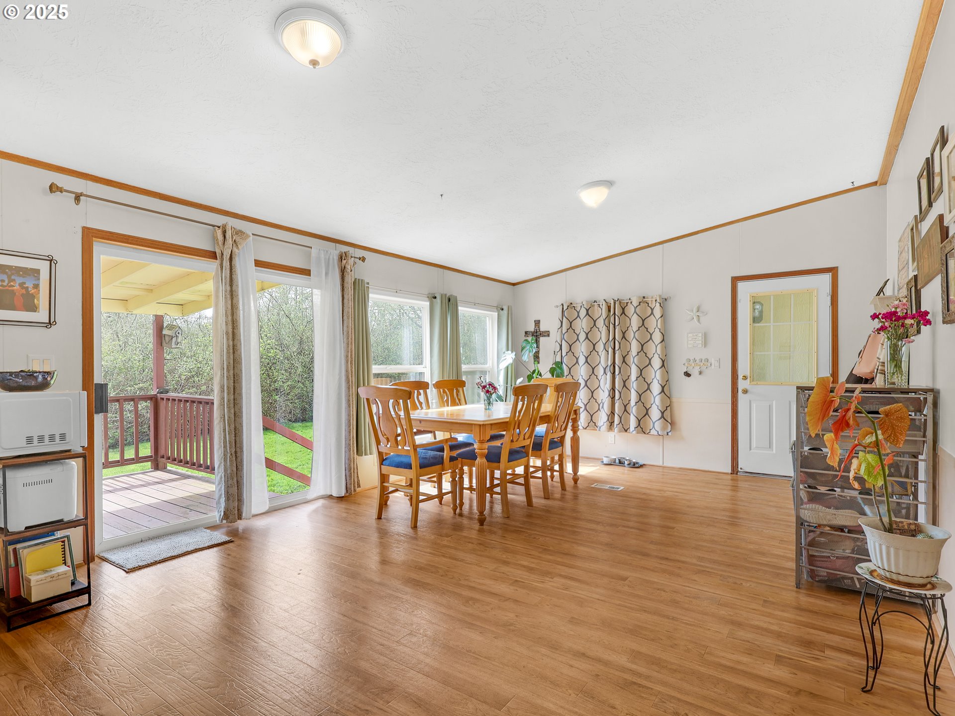 304 8TH AVE
