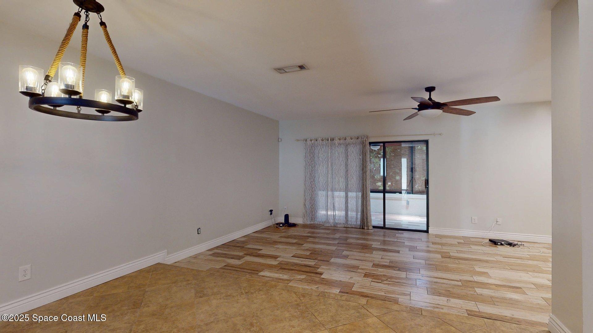 208 Parkside Place, 208
