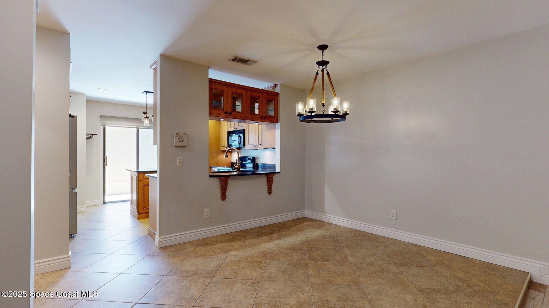 208 Parkside Place, 208