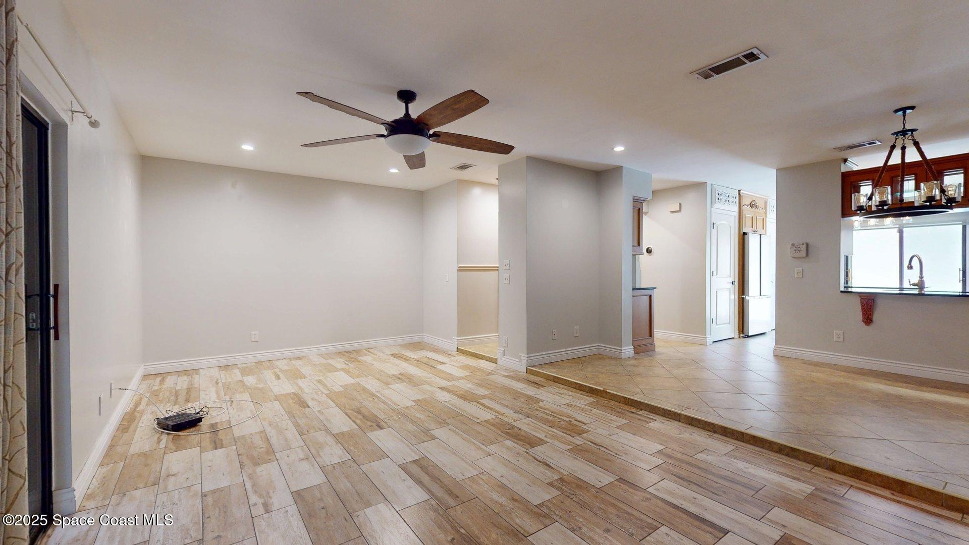 208 Parkside Place, 208