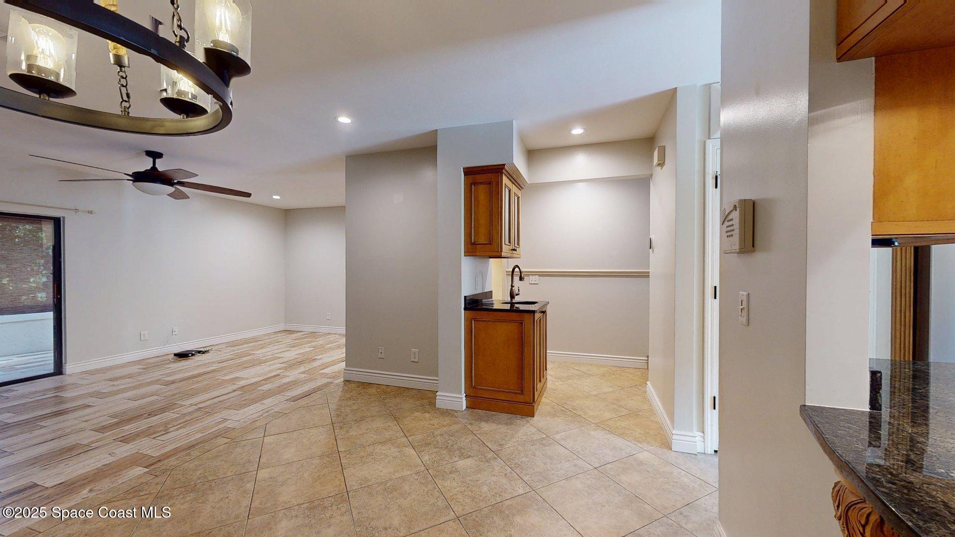 208 Parkside Place, 208