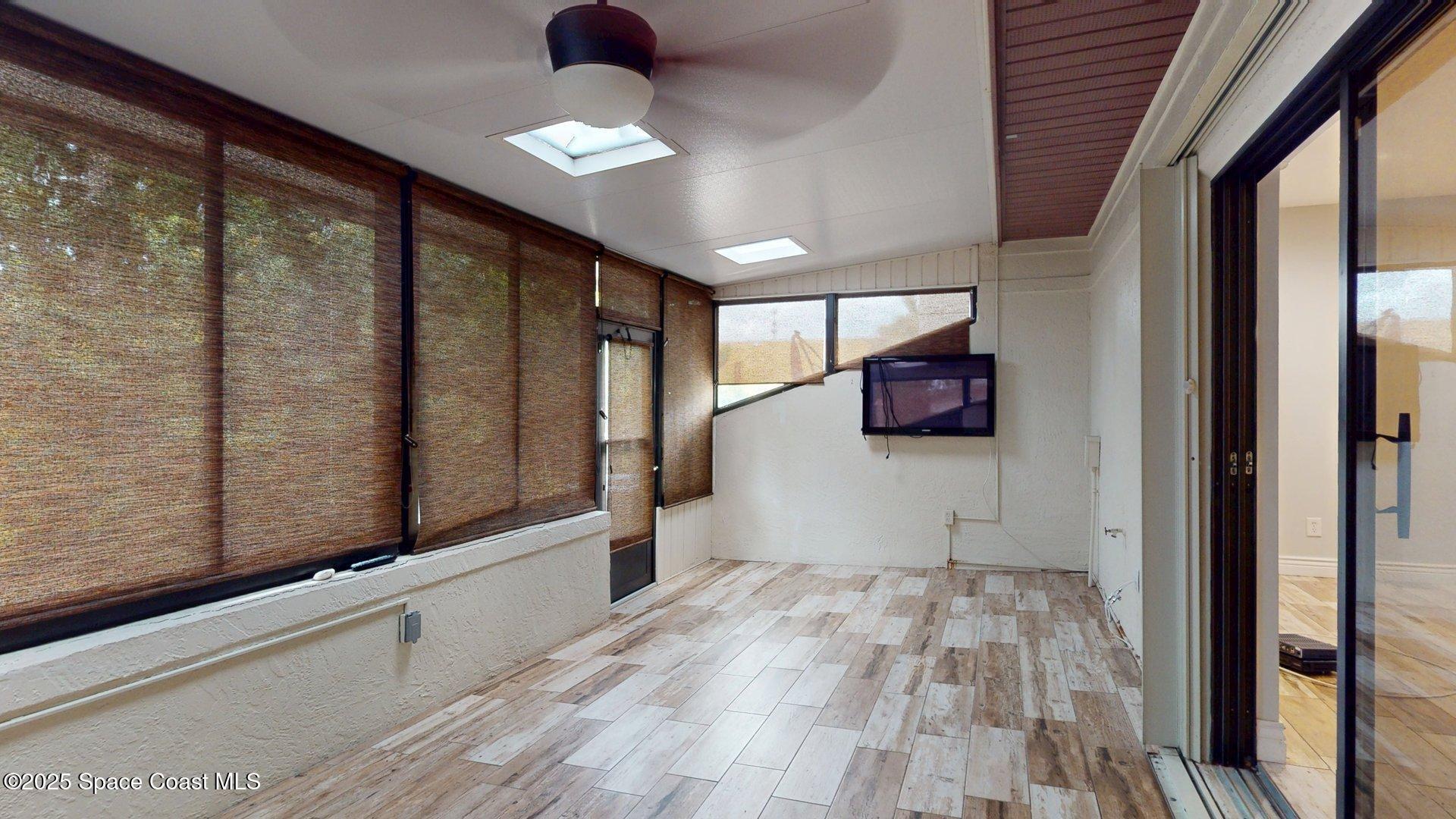208 Parkside Place, 208