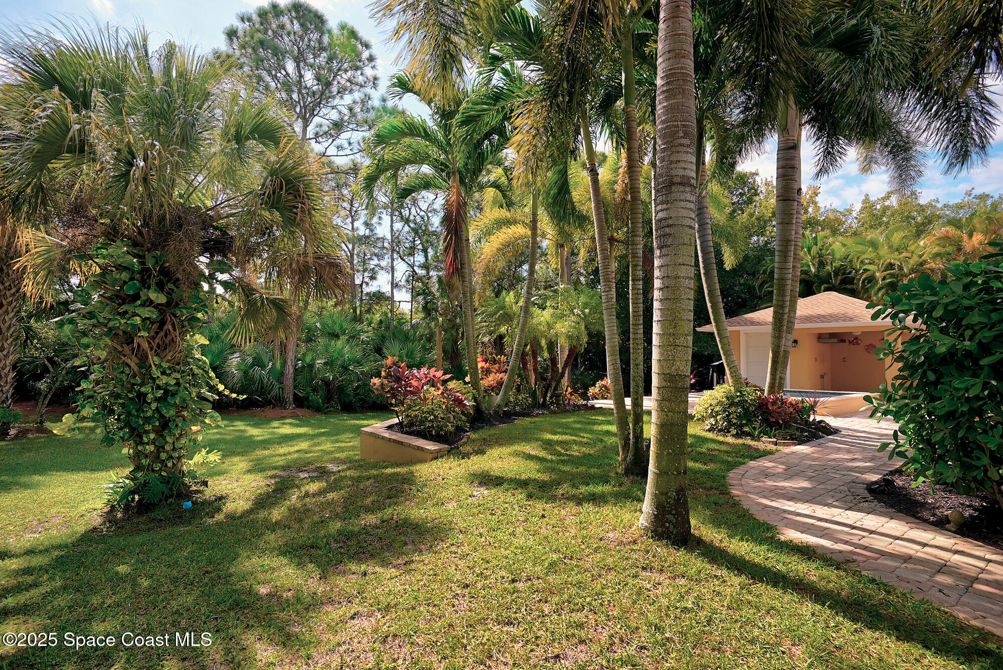 4580 Hunters Run Circle