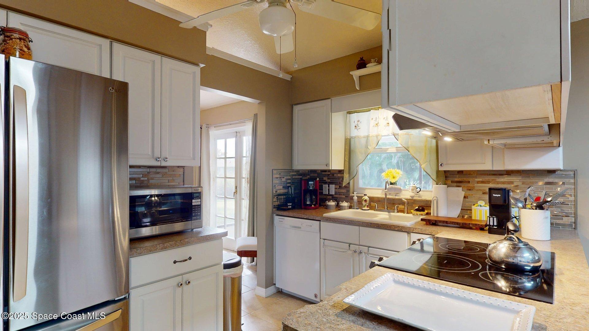 543 Americana Boulevard NW