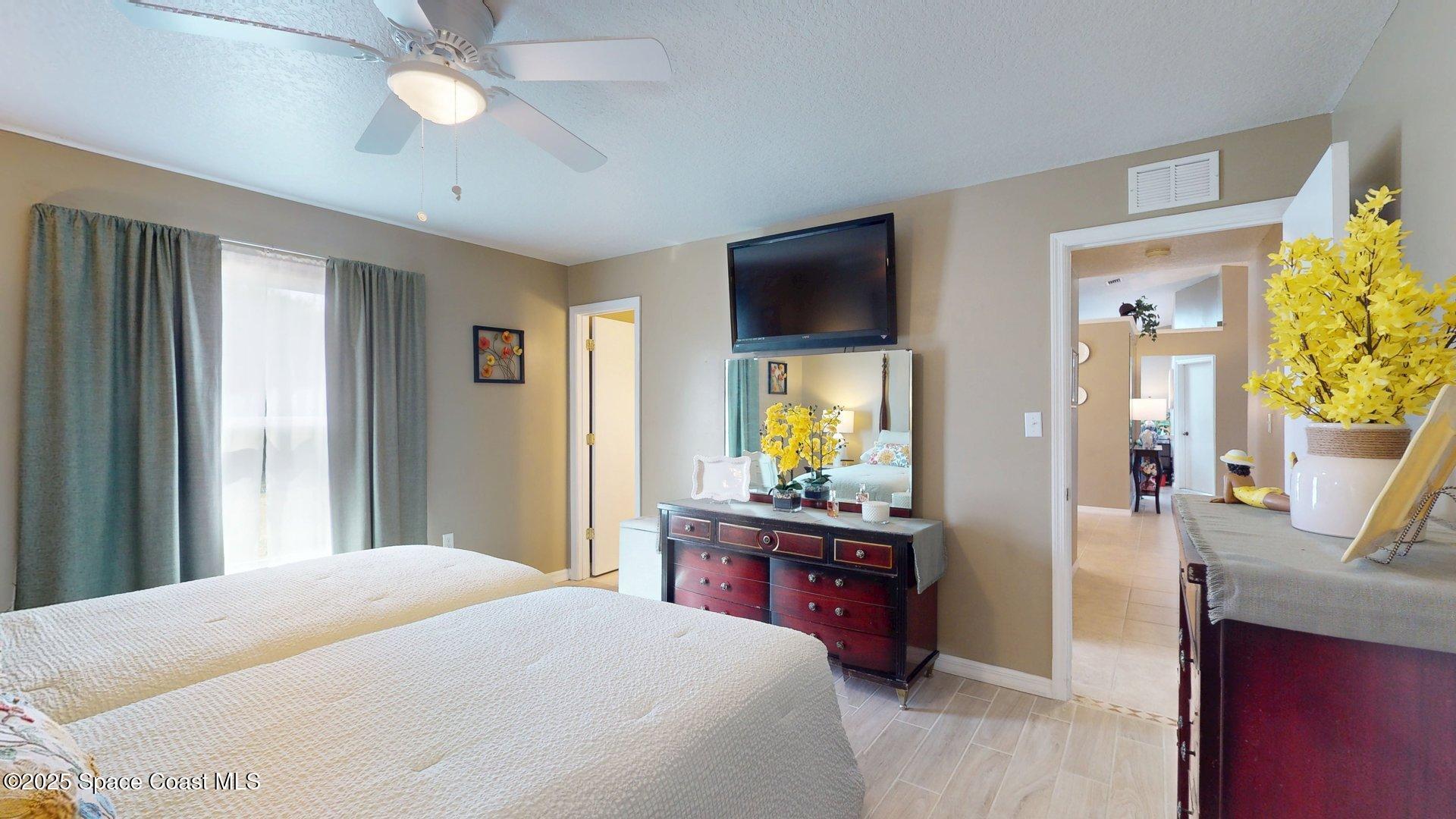 543 Americana Boulevard NW