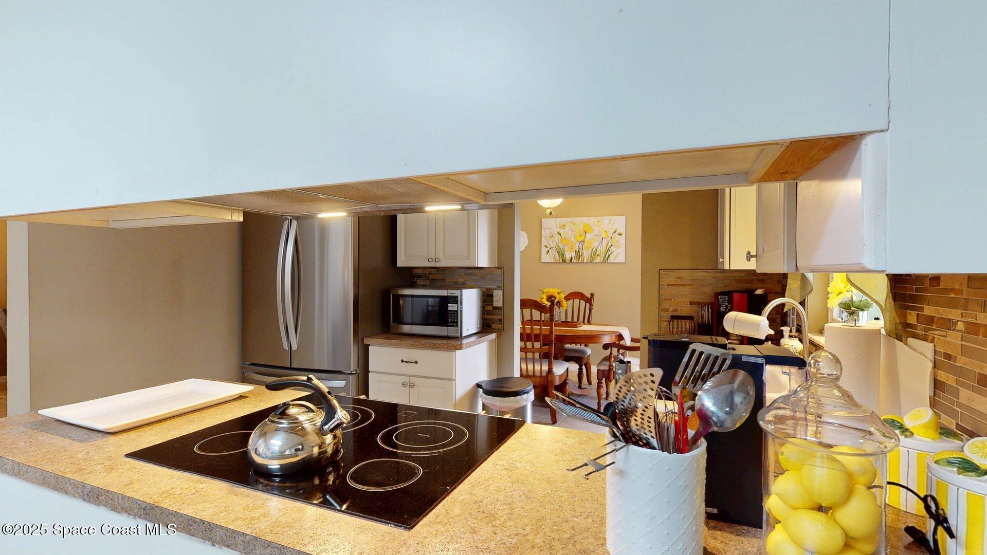 543 Americana Boulevard NW