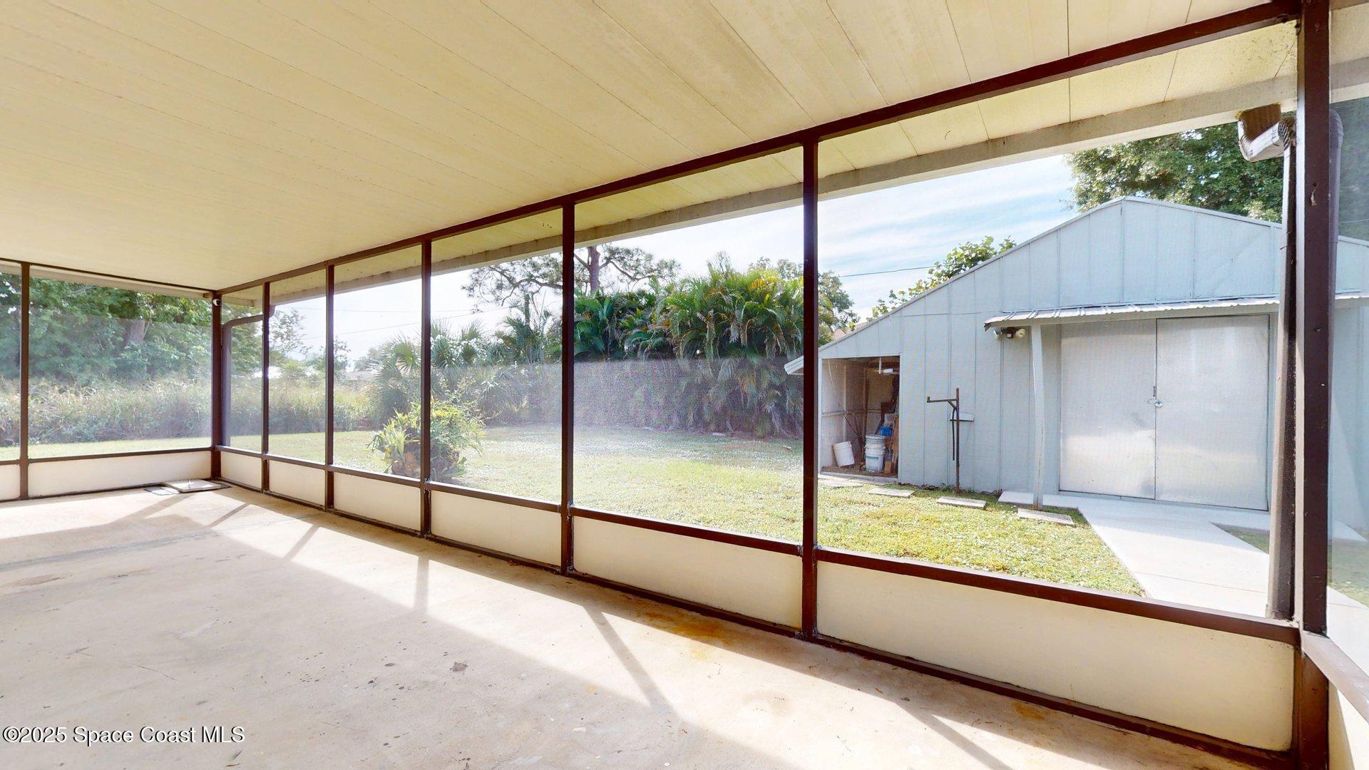 543 Americana Boulevard NW