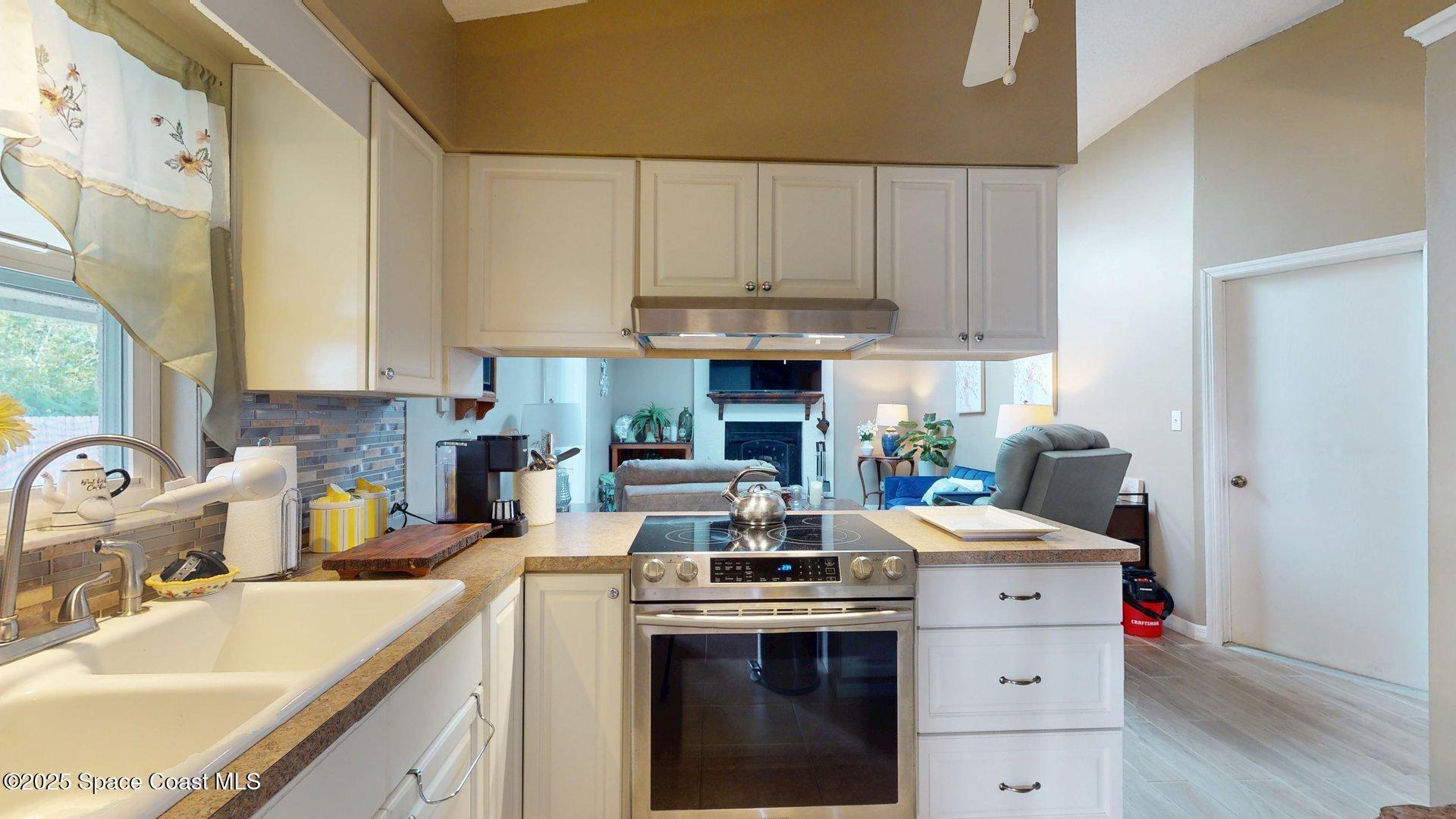 543 Americana Boulevard NW