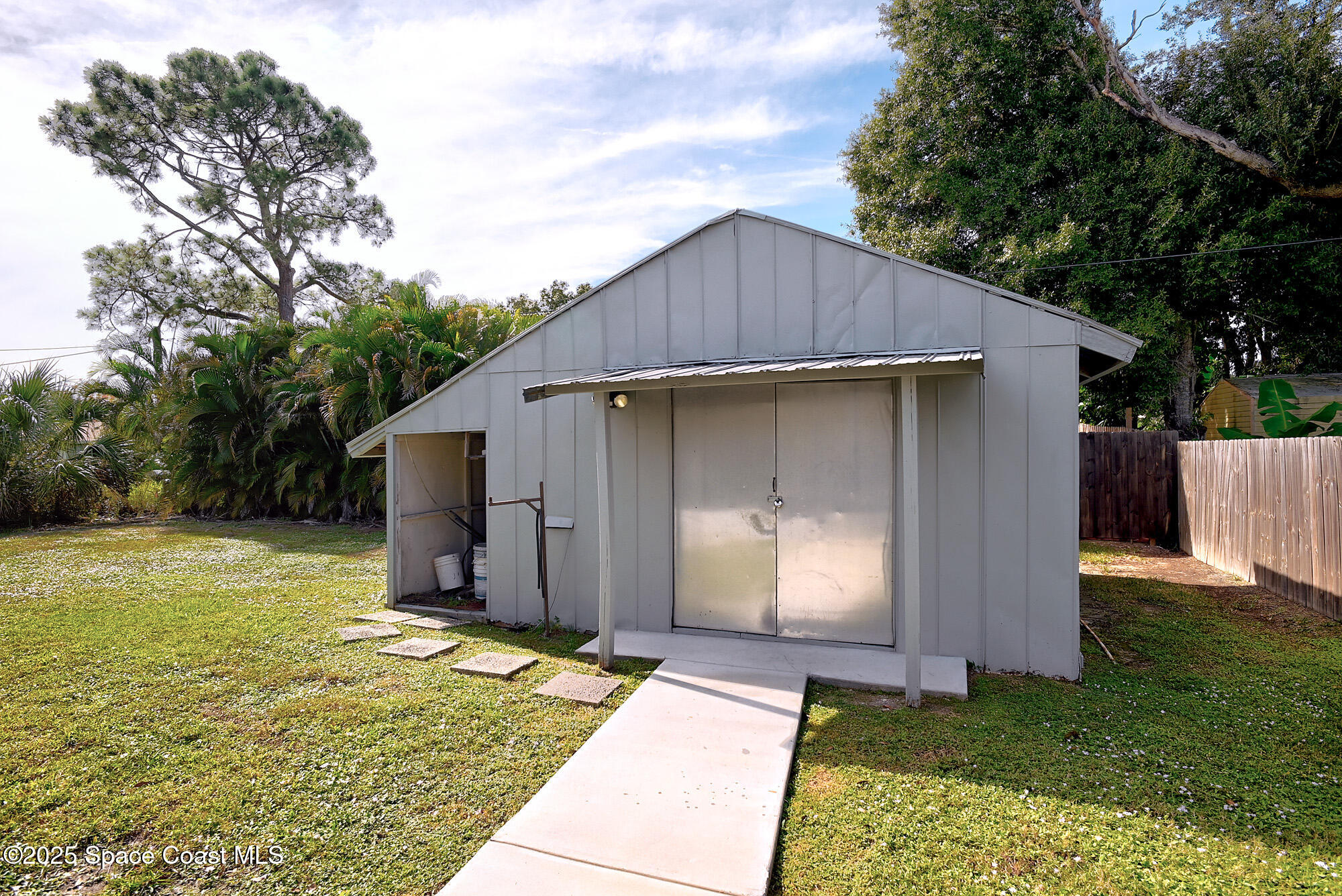 543 Americana Boulevard NW