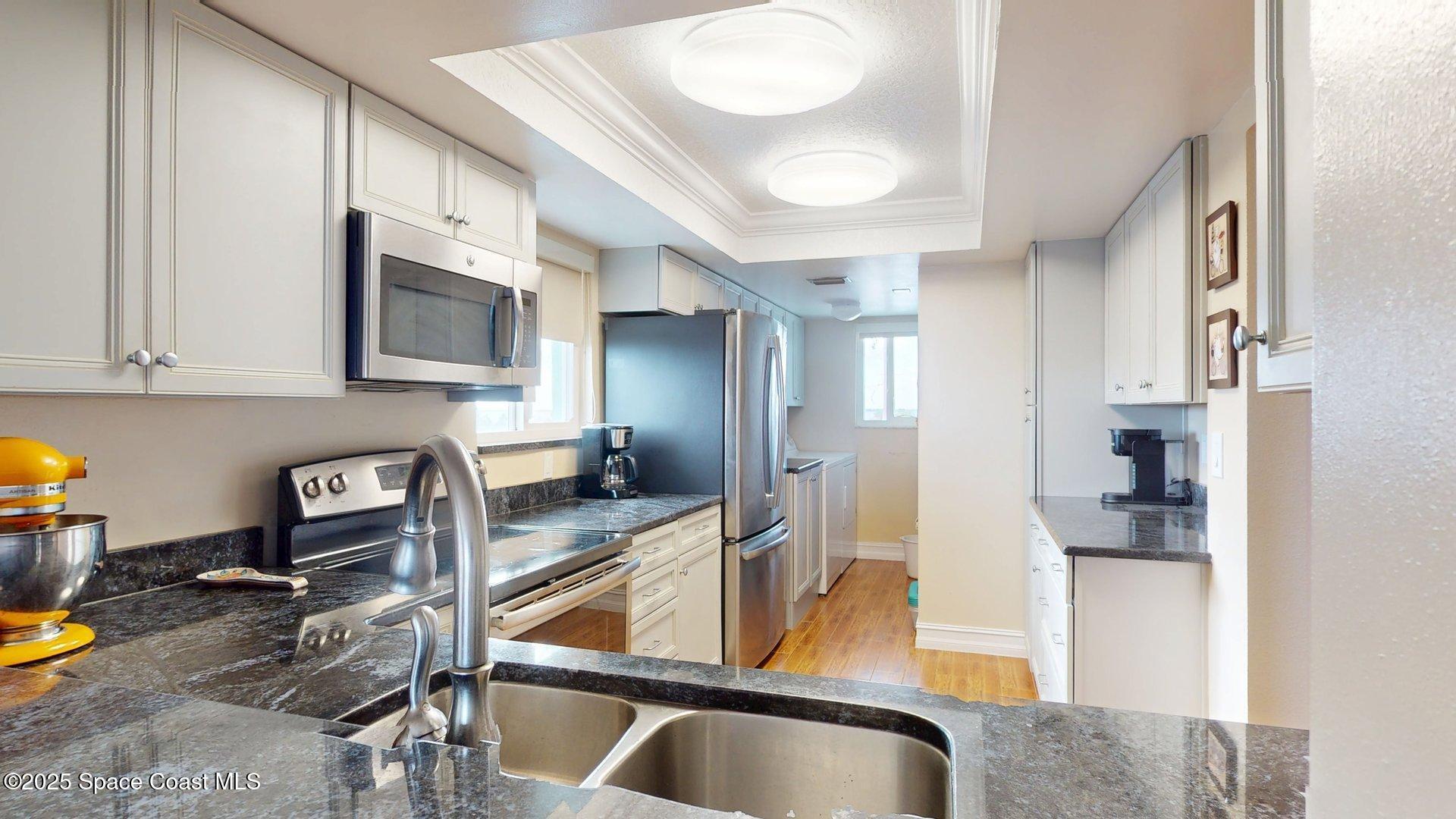 2515 S Atlantic Avenue 303