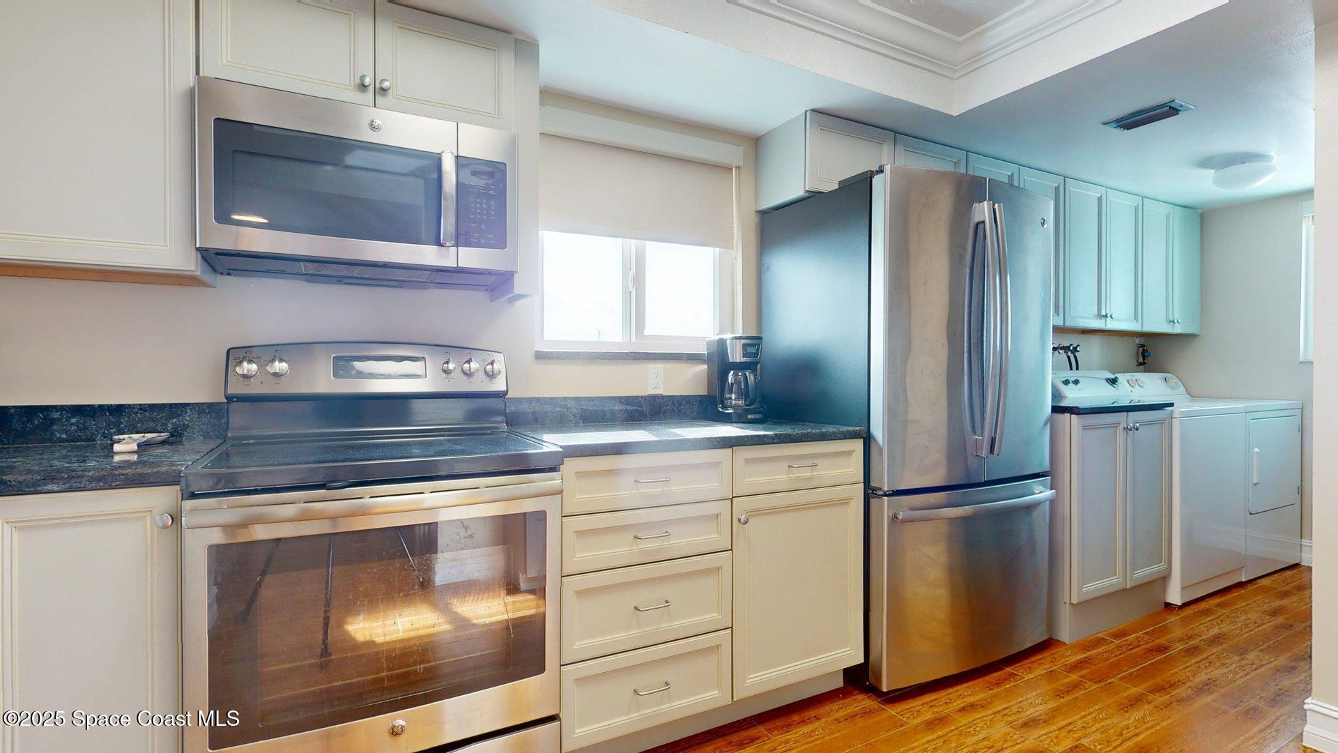 2515 S Atlantic Avenue 303